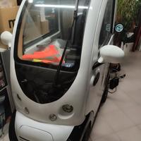 vende auto elettrica senza patente 