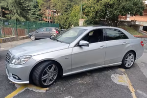 Mercedes e 220 amg