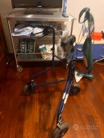 Deambulatore anziani a 3 ruote