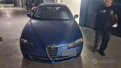 alfa 147 1.6 TS 120CV Distinctive benzina