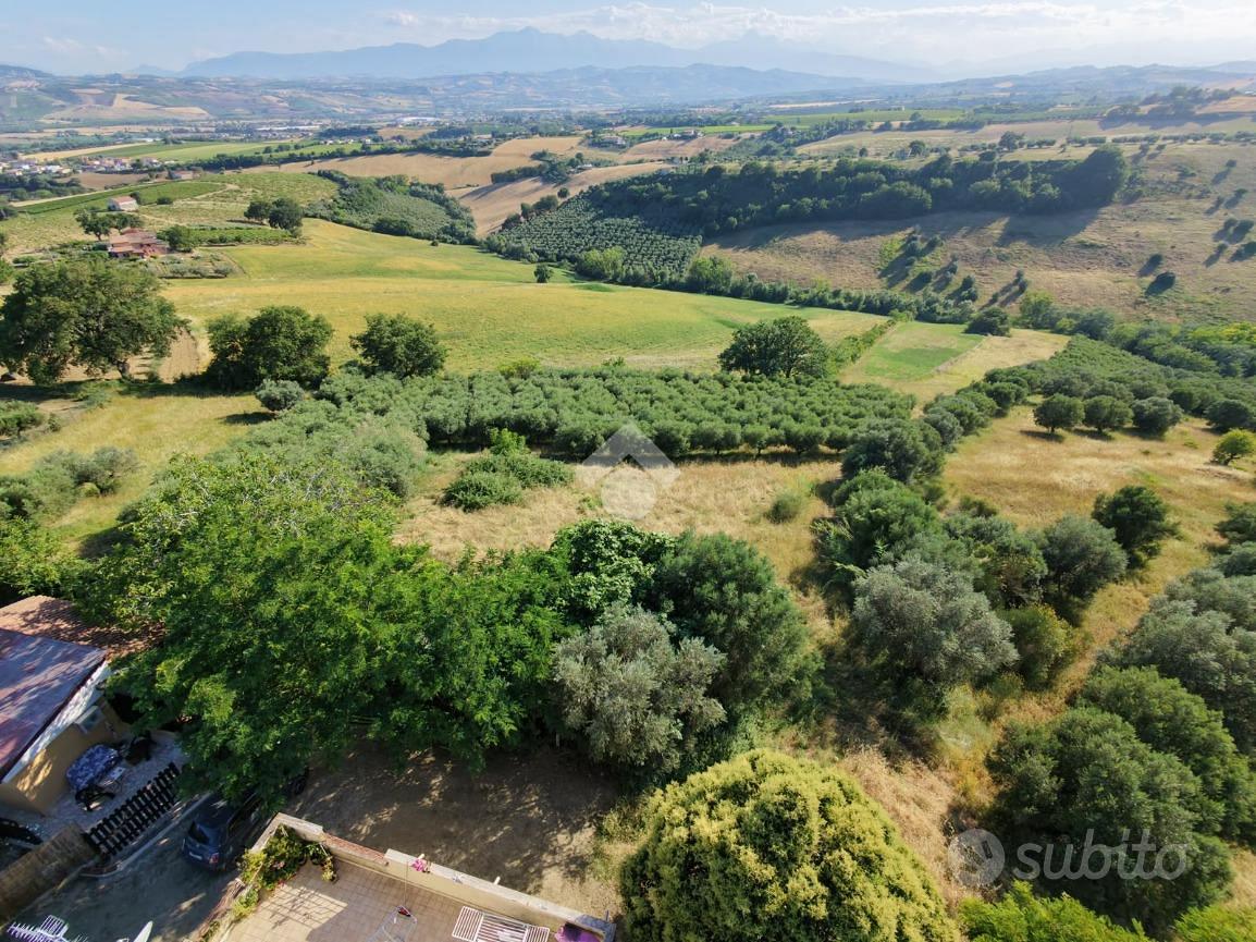 TERRENO A ROSETO DEGLI ABRUZZI - Vista 2