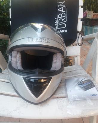 Caschi e giacche moto