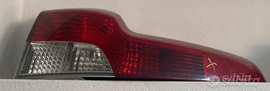 VOLVO V50 FARO FANALE POSTERIORE DESTRO