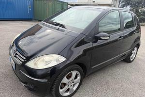 MERCEDES-BENZ A 150 Avantgarde senza nessun lavo