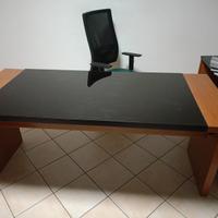 scrivania per studio professionale 