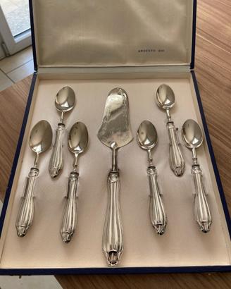 Set in argento 800 