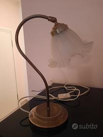 Lampada comodino in vetro e metallo