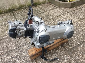 blocco motore Scarabeo 300 Beverly 