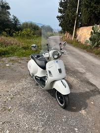 Vespa gts 300 super