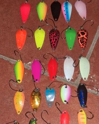 Set di 25 esche da pesca – colori assortiti