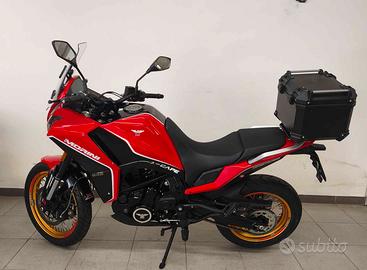 Moto Morini X-Cape 649 touring