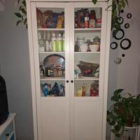 dispensa color bianca