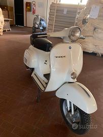 Vespa primavera 125