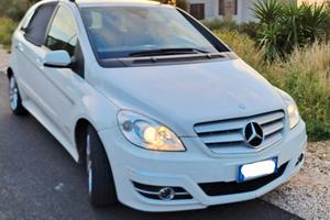 Mercedes B180 CDI Premium 4 Cerchi in omaggio 