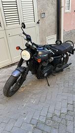Triumph bonneville -t120 Black