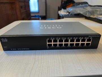 Switch professionale Cisco SF 100-16 a 16 Porte