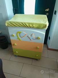 fasciatoio in legno con cassetti 