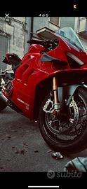 Ducati Panigale v4s