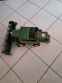 Mietitrebbia Bruder John Deere