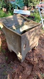 Lavatoio in cemento da esterno in OMAGGIO