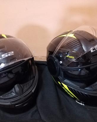 Caschi LS2 per moto 120€ entrambi