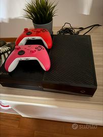 XBOX ONE + 2 JOYSTICK + GIOCHI