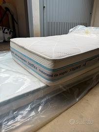 Coppia di materassi goldflex con rivedtimento