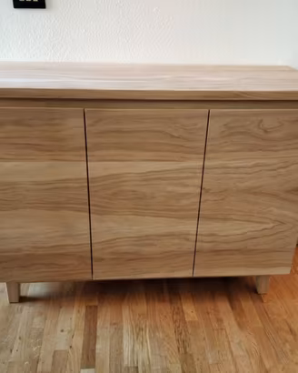 credenza in rovere nuovo con 3 ante e ripiani