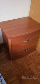 comodino color ciliegio