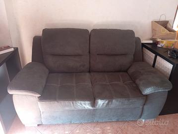 divano 2 posti