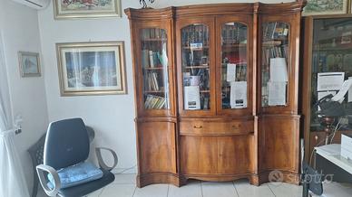 MOBILE IN LEGNO NOCE