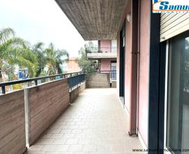 Giarre, ampio appartamento con garage (CT)