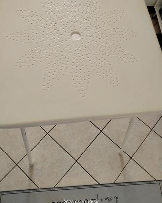Tavolo pieghevole in ferro 