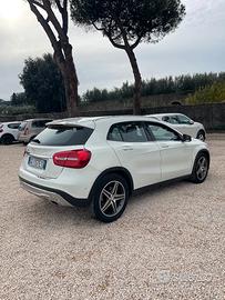 Mercedes-benz GLA 220 CDI Automatic Sport camera p