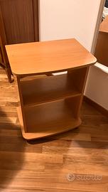 Mobiletto con rotelle per tv
