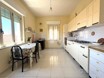 3 LOCALI A CATANZARO