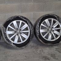 Cerchi  16" in lega con gomme invernali 205/55