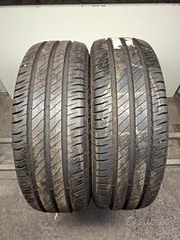 gomme 215/65/16c michelin al 90%