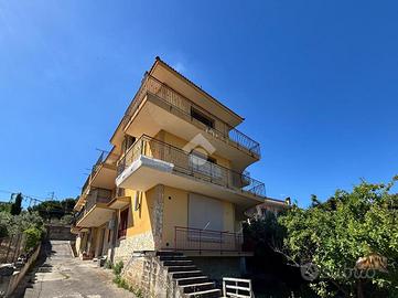 4 LOCALI A BAGHERIA