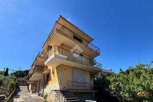 4 LOCALI A BAGHERIA