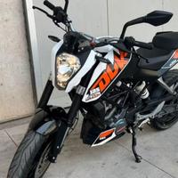 Ktm duke 125