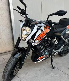 Ktm duke 125
