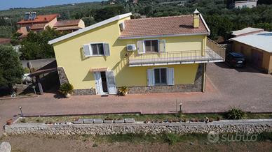 Casa indipendente a Caniga