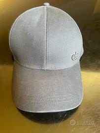 Cappelli Calvin Klein e Carhartt