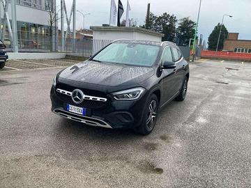 Mercedes GLA 180 Premium auto