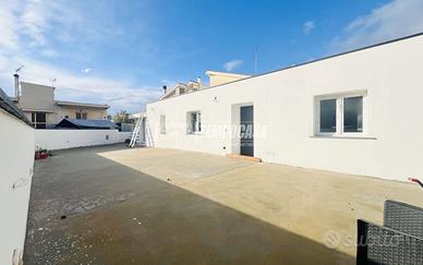 Villa unifamiliare unico livello 90 mq e 200 mq di