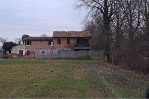 Peseggia, rustico completamente da ristrutturare