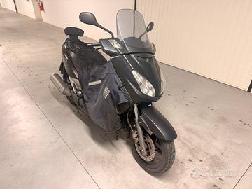 X-max 250