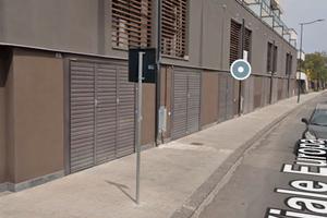 Garage box locale magazzino posto auto