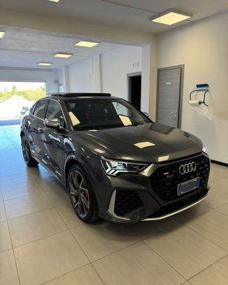 Audi Q3 SPB 45 TFSI quattro S tronic Identity Blac